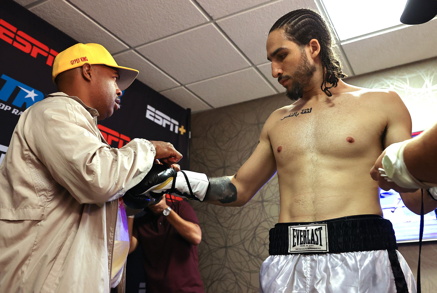 Joshua Franco v Andrew Moloney
